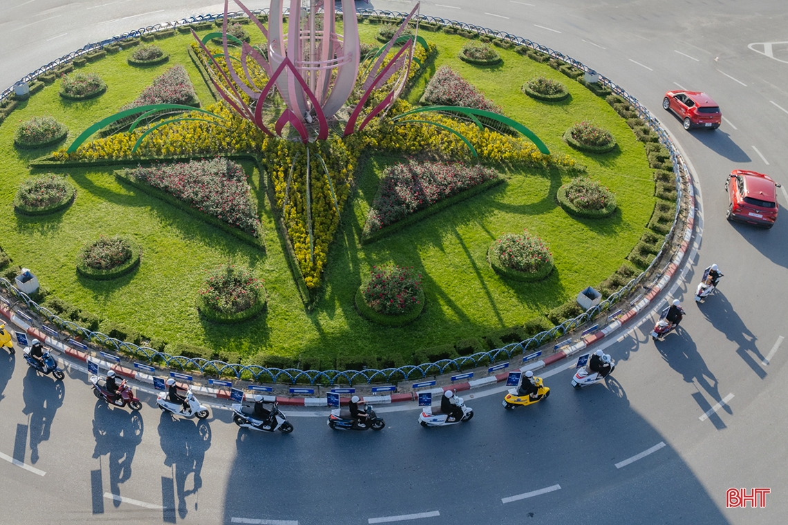 VinFast opens event to show pride in hometown Ha Tinh