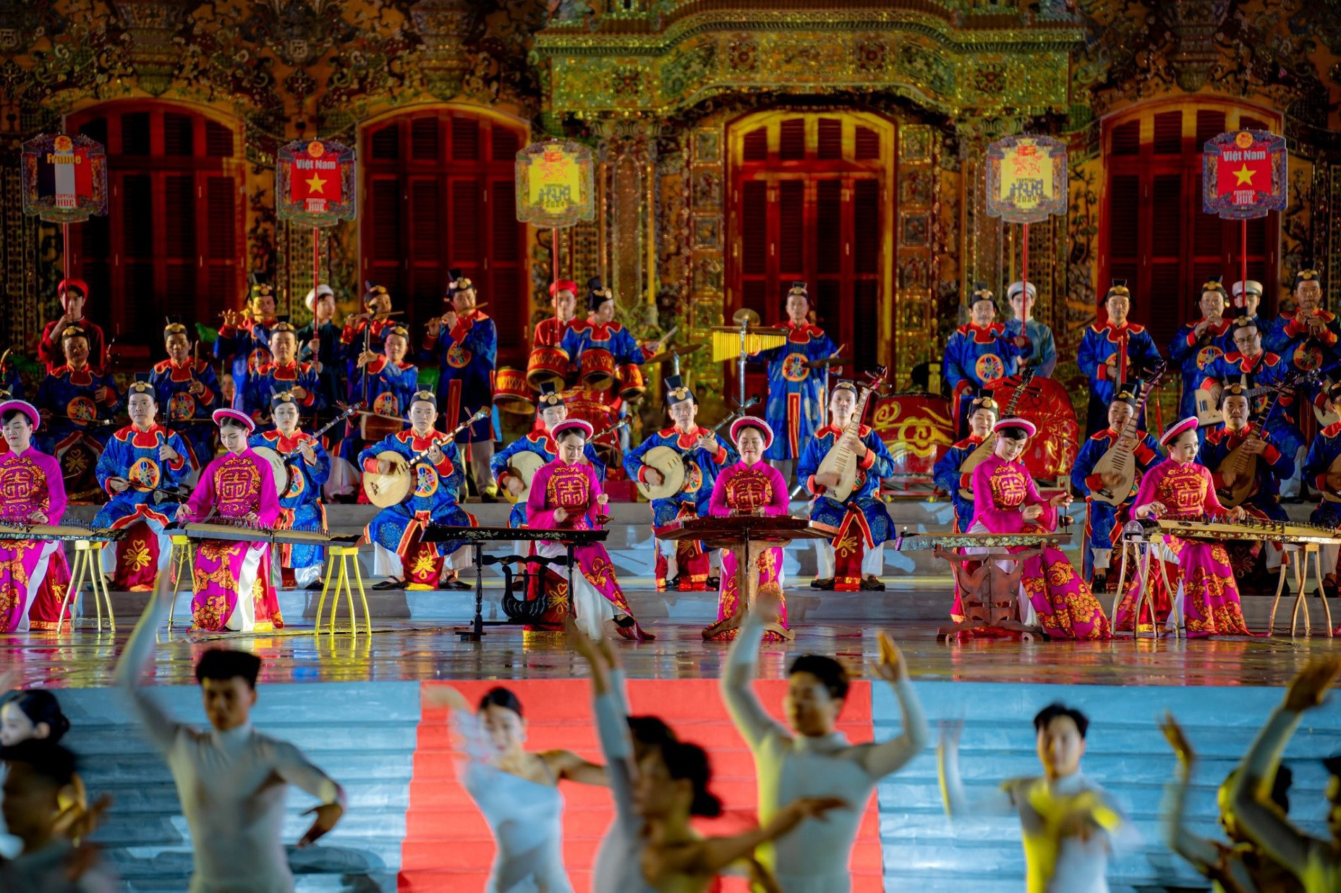 khai mạc (5).jpg