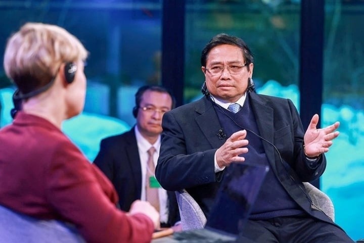 The Prime Minister emphasized that in recent years, Vietnam has been promoting institutions to encourage R&D and mobilizing resources to invest in R&D - Photo: VGP/Nhat Bac
