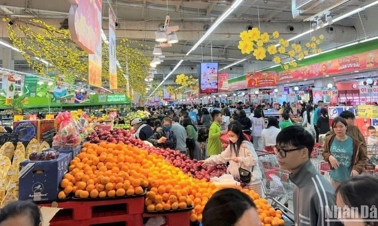 旧正月期間中の豊富な食糧供給