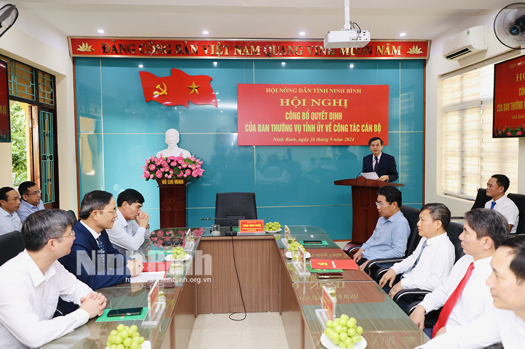 Yen Khanh-distriktets partisekreterare innehar posten som ordförande för Ninh Binh-provinsens lantbrukarförening