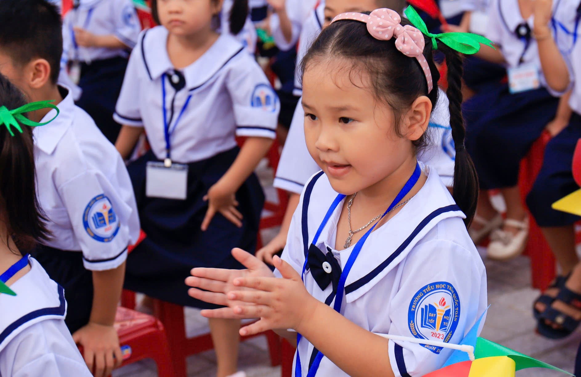 Nahaufnahme der brandneuen Milliarden-Dollar-Schulen in Ho-Chi-Minh-Stadt, Foto 2