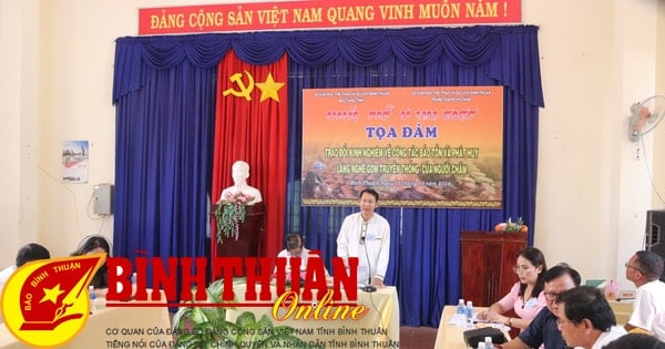 “Trao đổi kinh nghiệm công tác bảo tồn và phát huy làng gốm truyền thống Chăm”