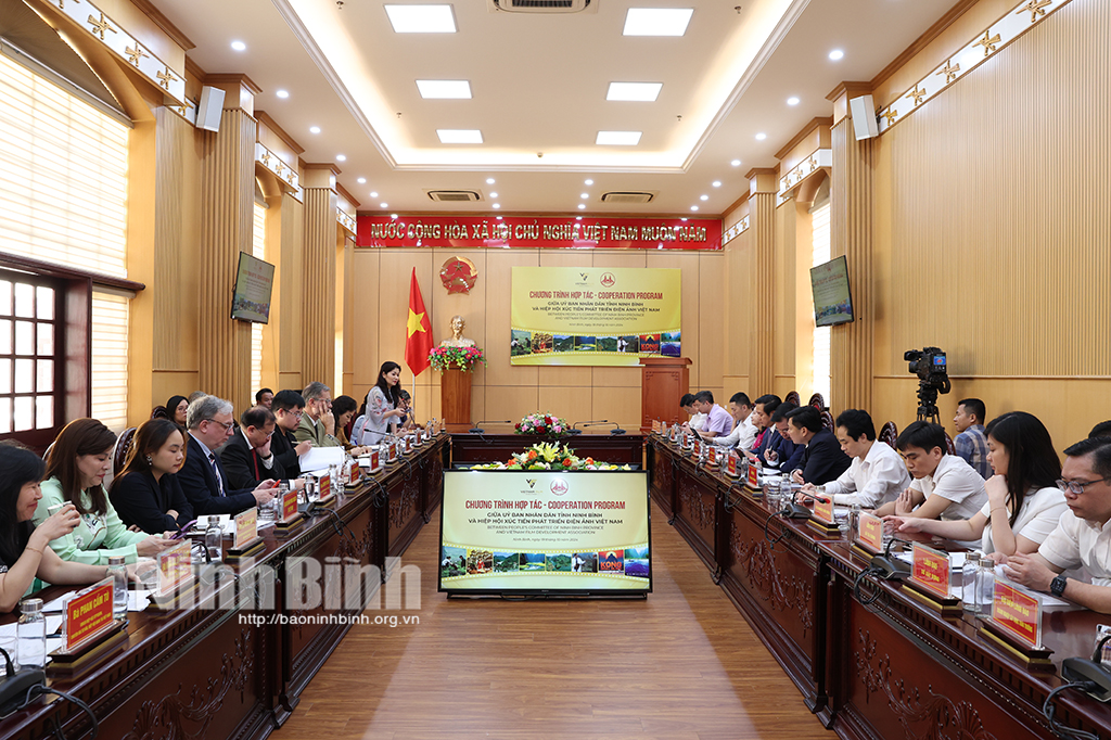 Discussion sur la promotion du développement du cinéma à Ninh Binh