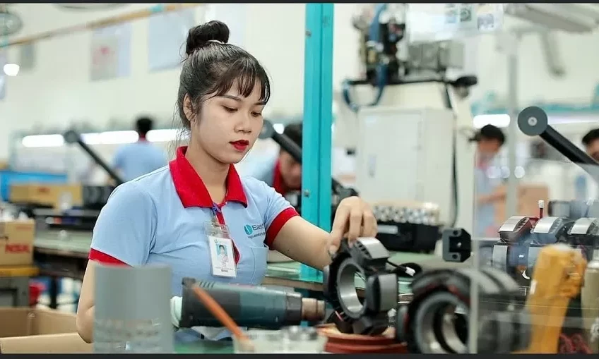 Lực đẩy nào cho sản xuất công nghiệp năm 2025?