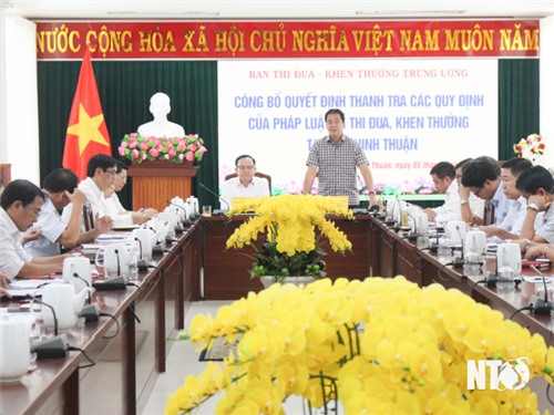 Annonce de la décision d'inspecter les réglementations légales sur l'émulation et les récompenses dans la province de Ninh Thuan