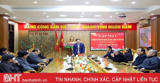 TX Kỳ Anh tổ chức gặp mặt cựu lãnh đạo qua các thời kỳ