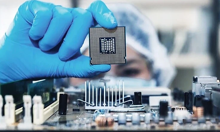 Developing a groundbreaking semiconductor industry