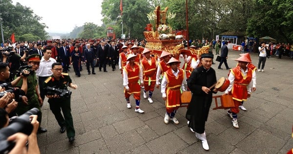 Lễ dâng hương Giỗ Tổ Hùng Vương