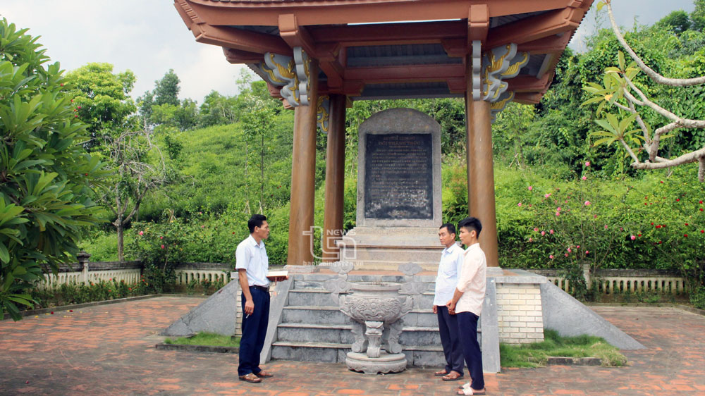 នៅឆ្នាំ ២០០៦ វត្ថុបុរាណនៃលំនៅដ្ឋាន និងកន្លែងធ្វើការរបស់ប្រធានហូជីមិញនៅភ្នំ Thanh Truc ភូមិ Dam Mua ឃុំ Ban Ngoai (Dai Tu) ត្រូវបានចាត់ថ្នាក់ជាវត្ថុបុរាណប្រវត្តិសាស្ត្រជាតិ។