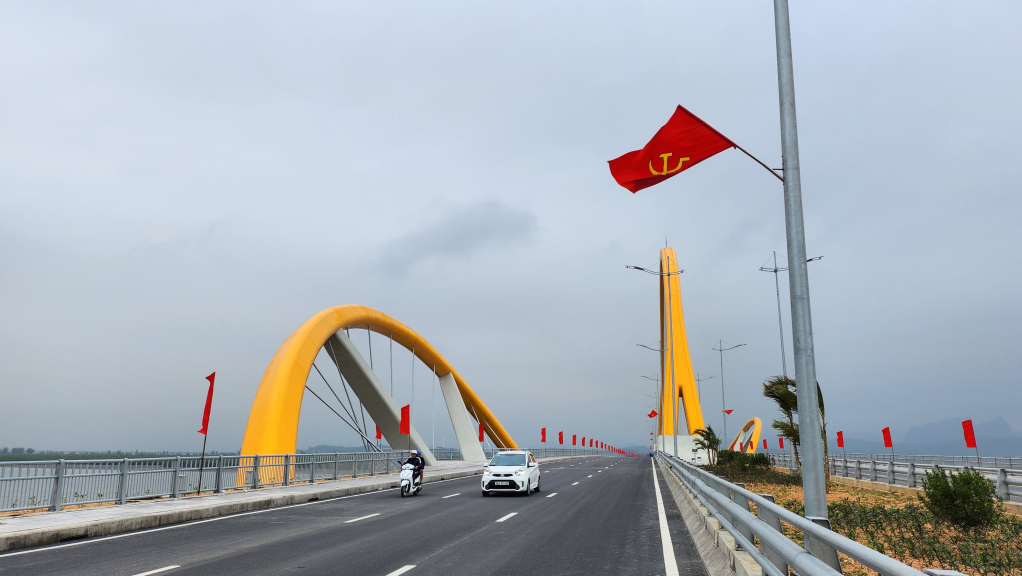 Pont de l'Aube, Porte 3