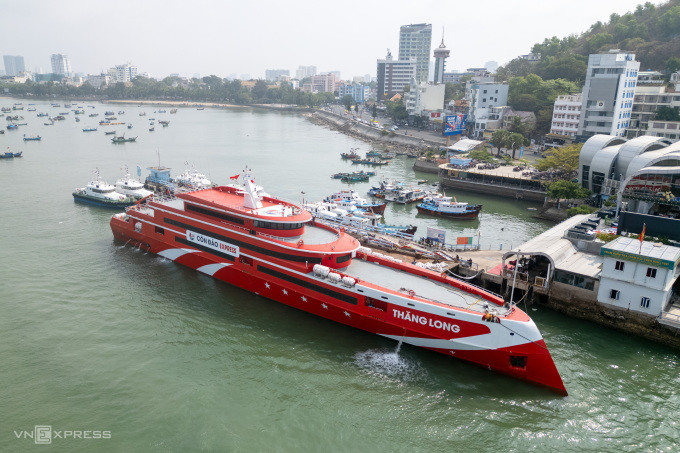 Das Schiff Thang Long legt im März im Hafen von Cau Da in der Stadt Vung Tau an. Foto: Truong Ha