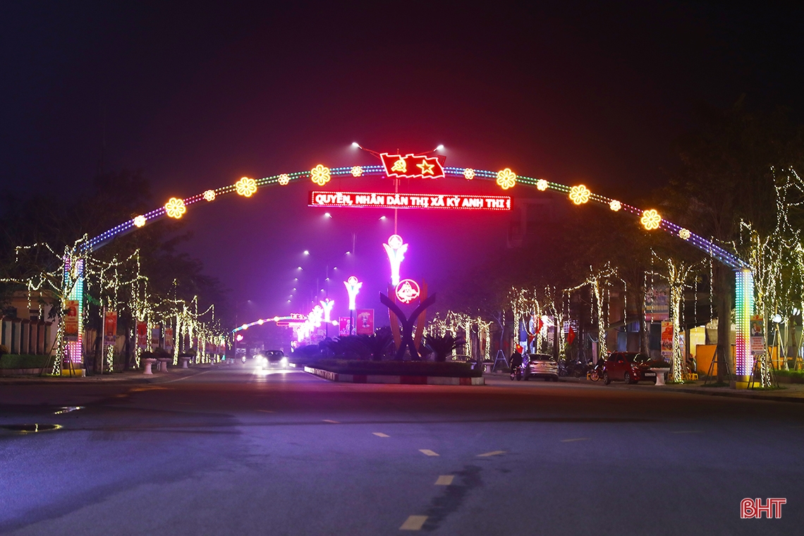 La zone urbaine du sud de Ha Tinh scintille pour accueillir le nouveau printemps