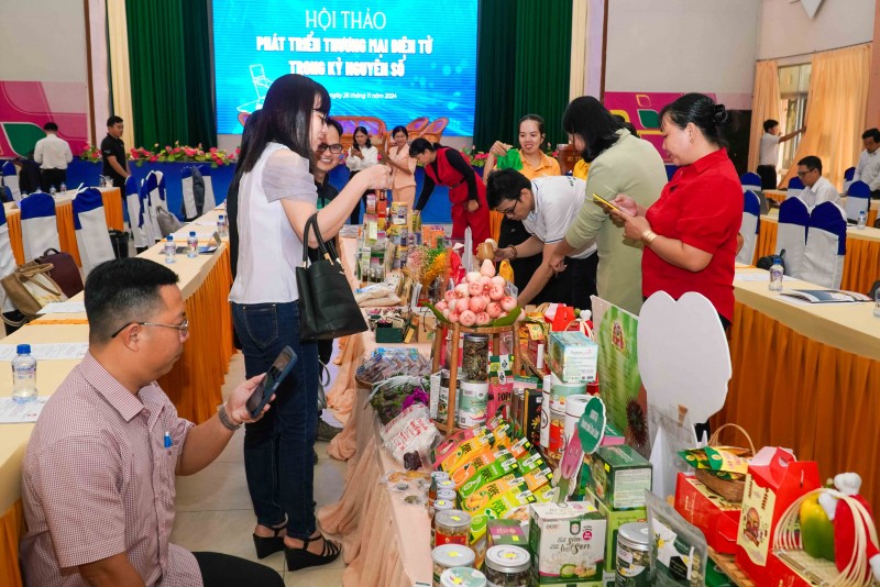 Đồng Tháp: 100% sản phẩm OCOP được kinh doanh trên thương mại điện tử Đồng Tháp: 100% sản phẩm OCOP được kinh doanh trên thương mại điện tử