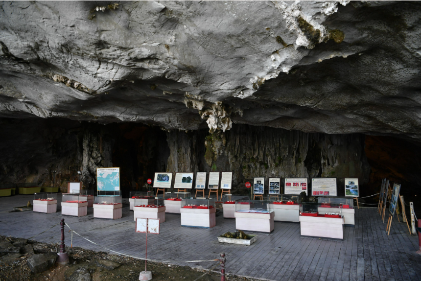 Cultural and historical flows in Ha Long Bay