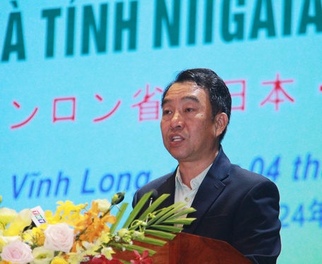 会議では省人民委員会のルー・クアン・ゴイ委員長が講演した。