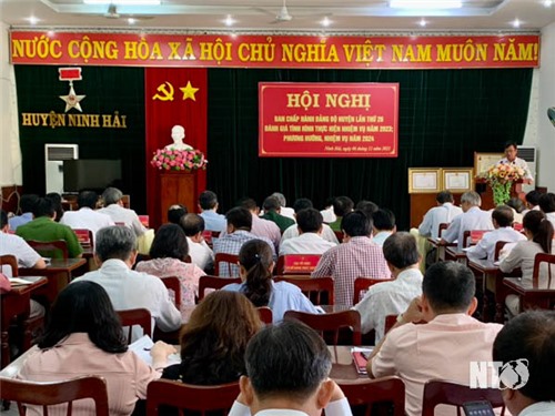 El Comité del Partido del Distrito de Ninh Hai despliega tareas para 2024