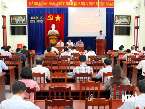 Ninh Phuoc District Party Committee summarizes the implementation of the Party's election regulations