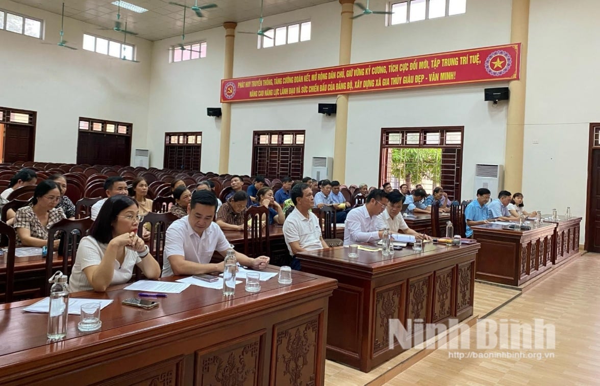 Atelier sur le modèle de marque collective unificatrice et la carte de la zone de production « Poterie Gia Thuy »