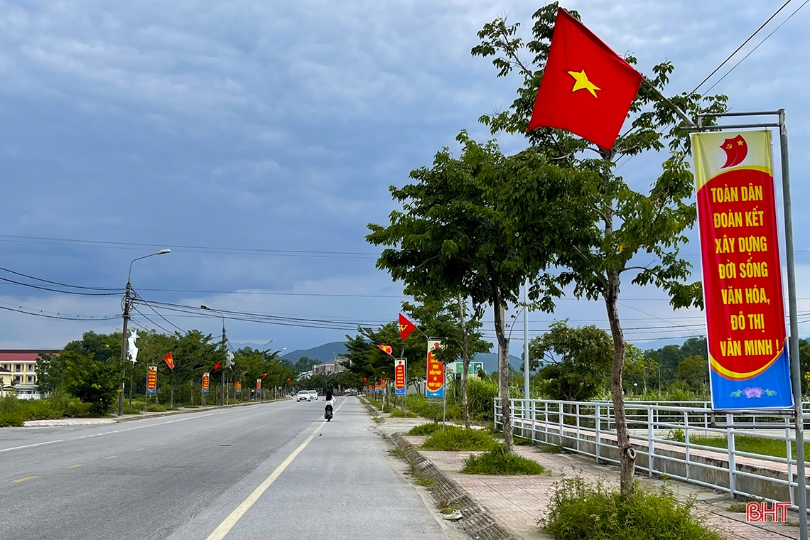 Hà Tĩnh rực rỡ cờ hoa, chào mừng Quốc khánh 2/9