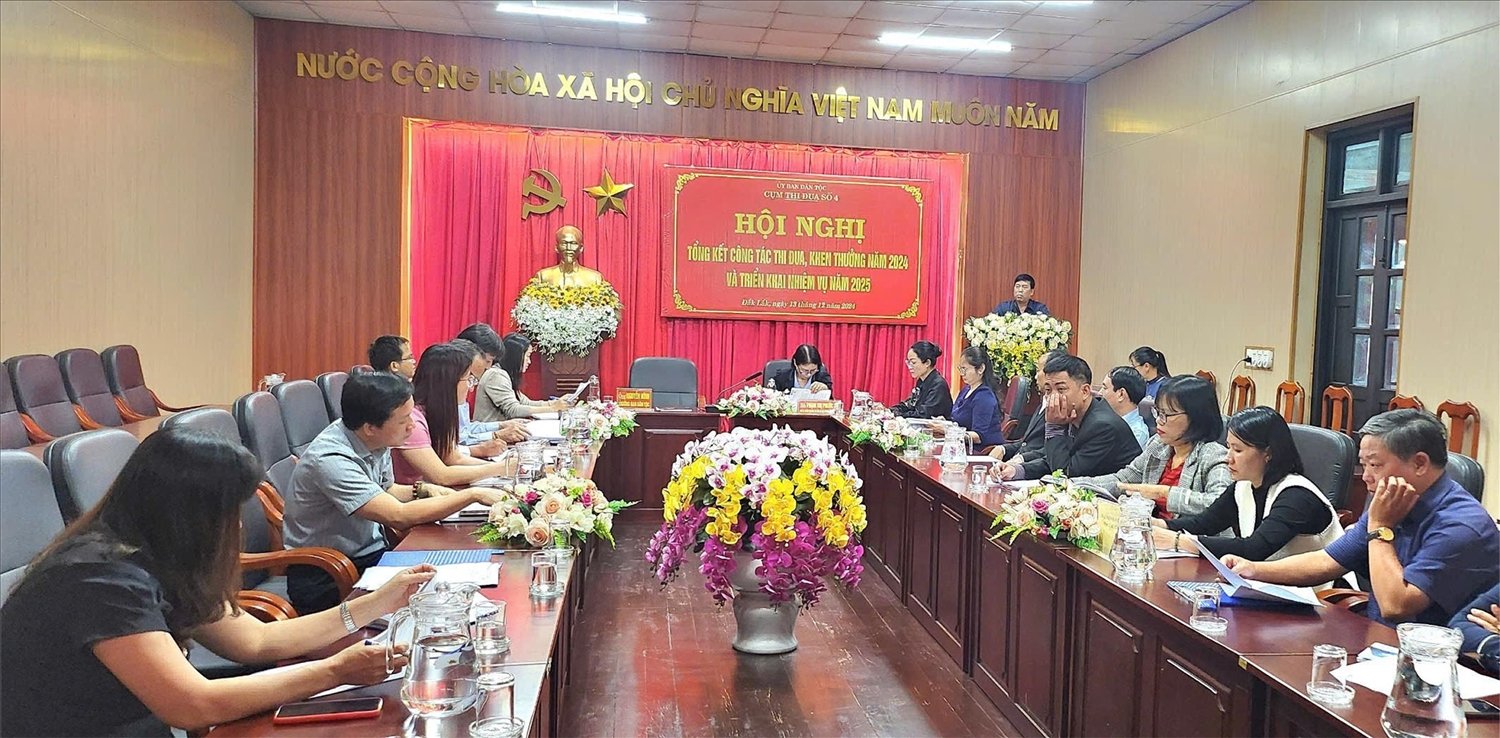 Quang cảnh hội nghị