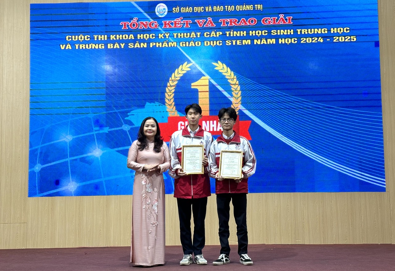 Summary and award ceremony of the Provincial Science and Technology Competition for High School Students and display of STEM educational products