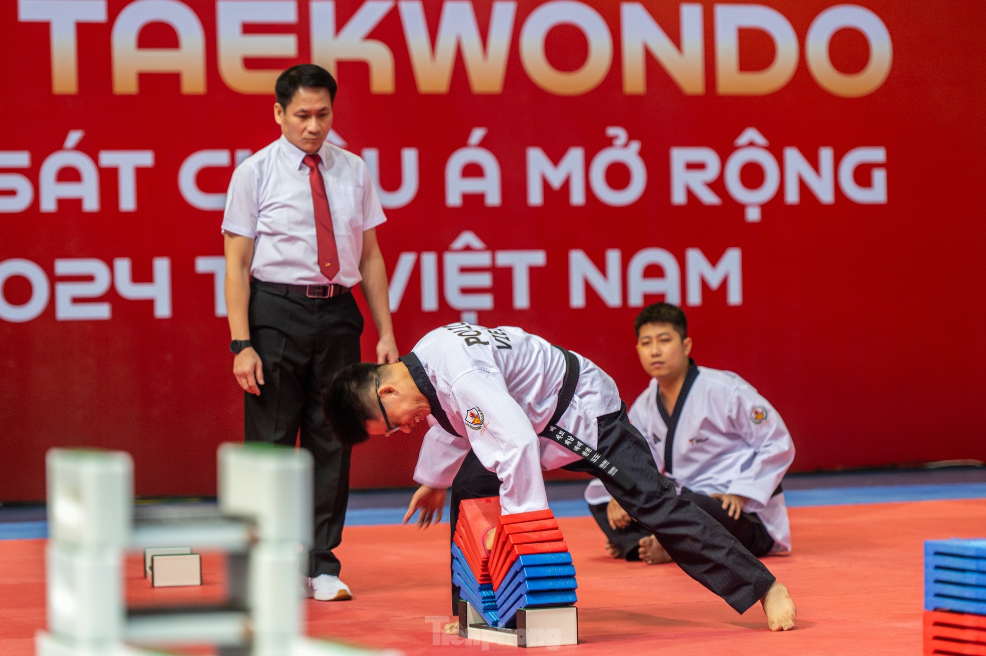 Quang Ninh est prêt pour la cérémonie d'ouverture du Championnat asiatique de taekwondo de la police photo 17