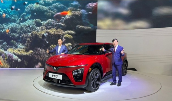 VinFast presenta los SUV VF 6 y VF 7 en India