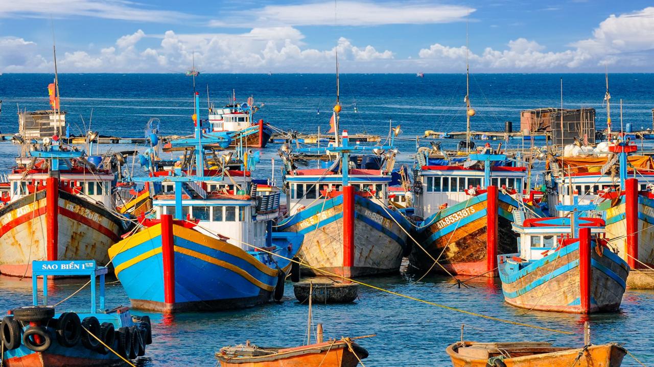 Fishing boat in Phu Quy, photo 14.jpg