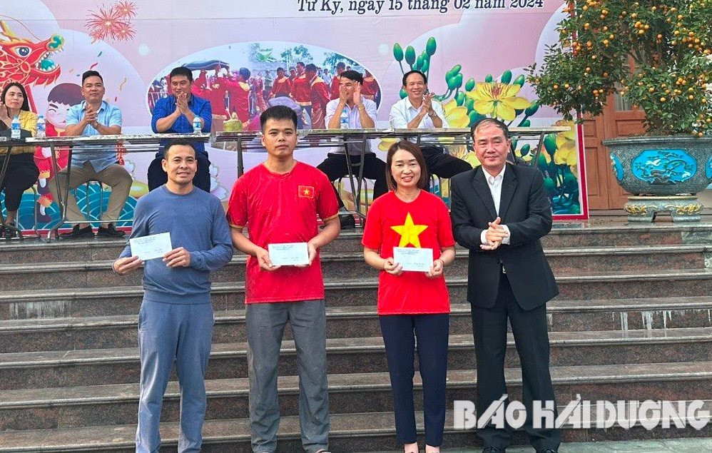 hoanghauvuaphao(1.jpg)