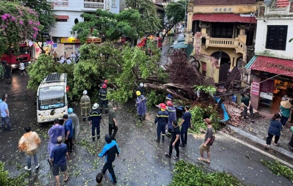 Hà Nội miễn giảm thuế cho người bị ảnh hưởng của bão số 3