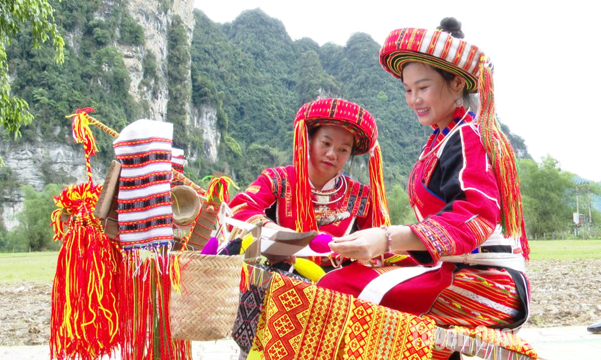 Lam Binh implements many activities at Long Tong Festival