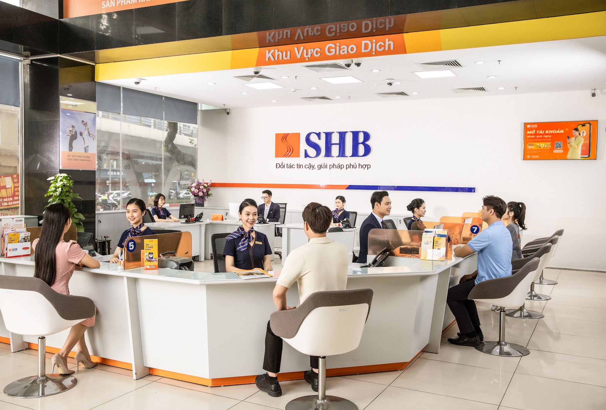 SHB accompanies the healthcare and education sectors in comprehensive digital transformation