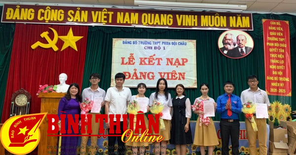 Tạo nguồn để phát triển đảng viên trong học sinh, sinh viên