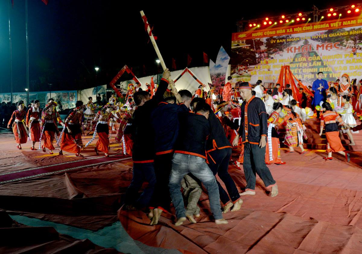 The Pa Then people's pestle pulling festival.