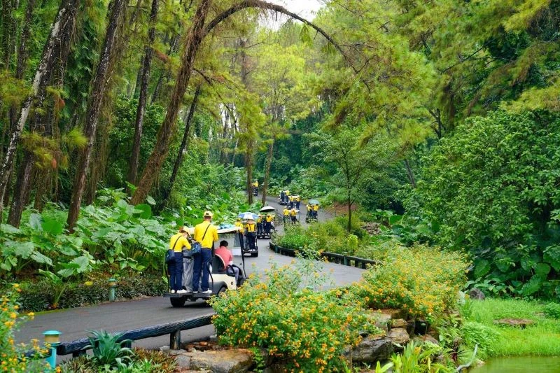 Le tourisme de golf attire un grand nombre de visiteurs à Nho Quan. (Photo : An Lanh)