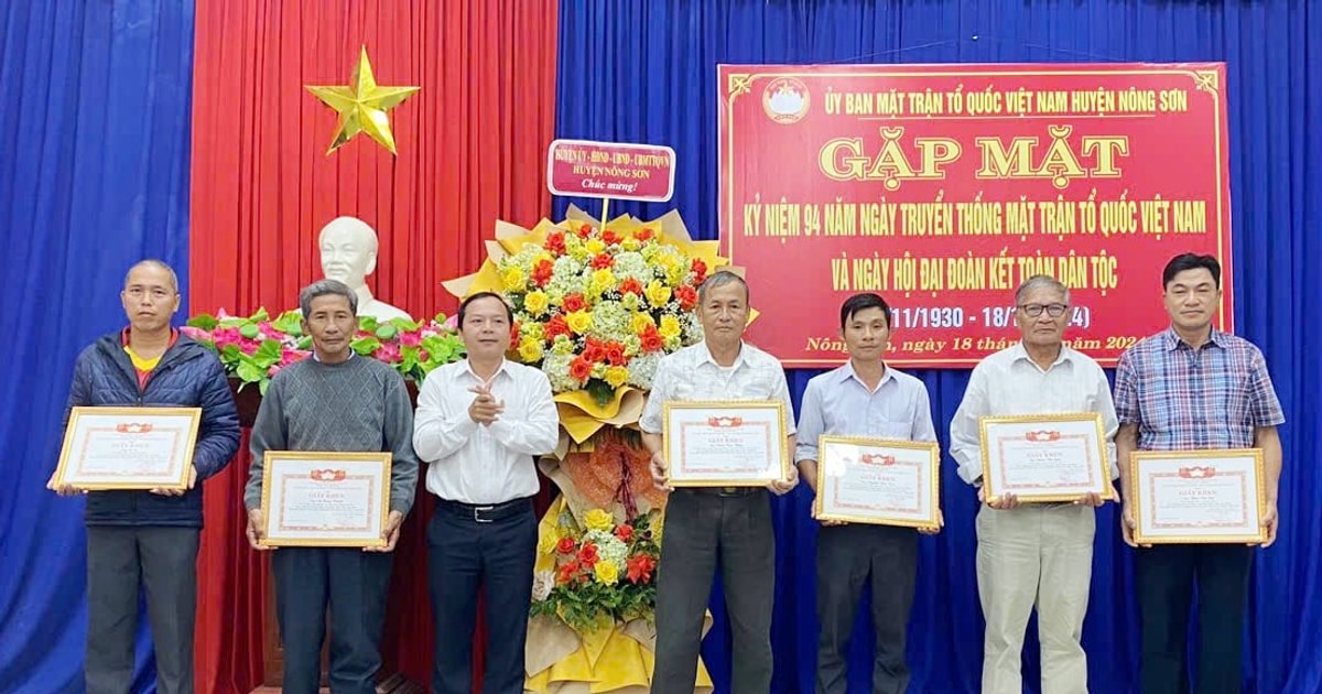 Der Nong Son District Fund for the Poor mobilisierte fast 697 Millionen VND