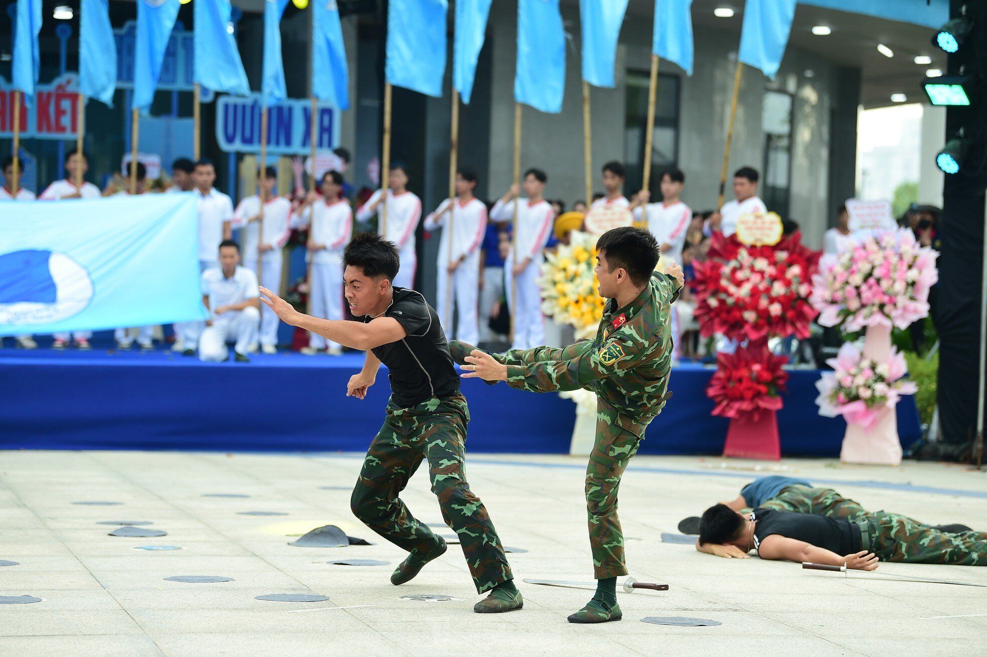 Mãn nhãn màn diễu hành biểu dương lực lượng thanh niên Thủ đô ảnh 9