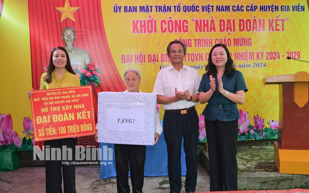 Groundbreaking ceremony for the construction of the Great Unity House in Gia Vien District