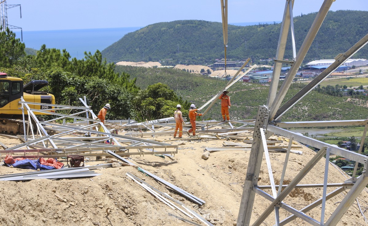 Panorama der 500-kV-Leitung 3 durch Ha Tinh vor der Ziellinie, Foto 13