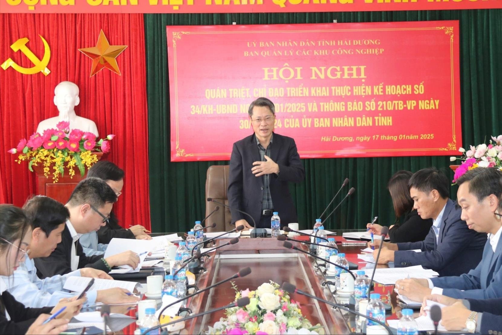 Hai Duong Industrial Parks Management Board cuts many administrative procedures to attract investment