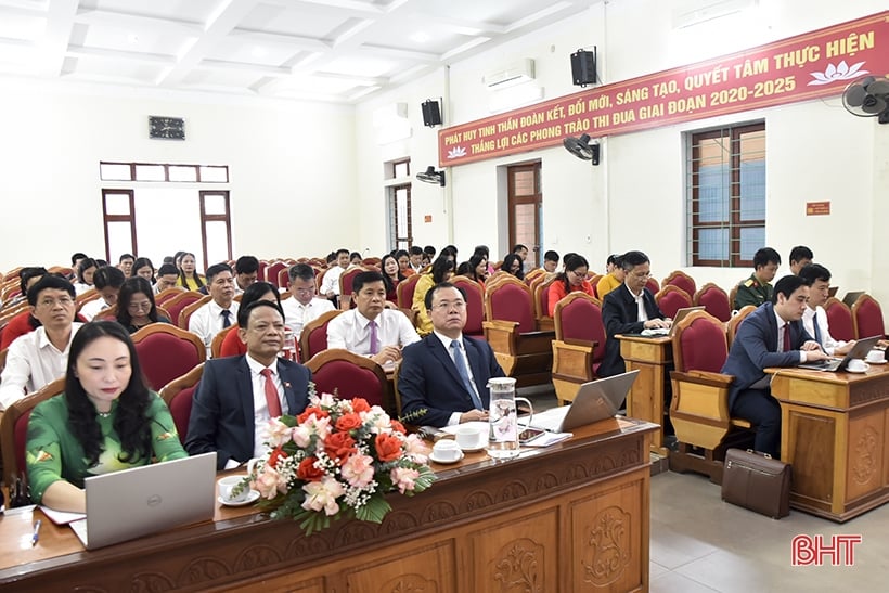 Hong Linh Town competes to complete 17 socio-economic development targets in 2024