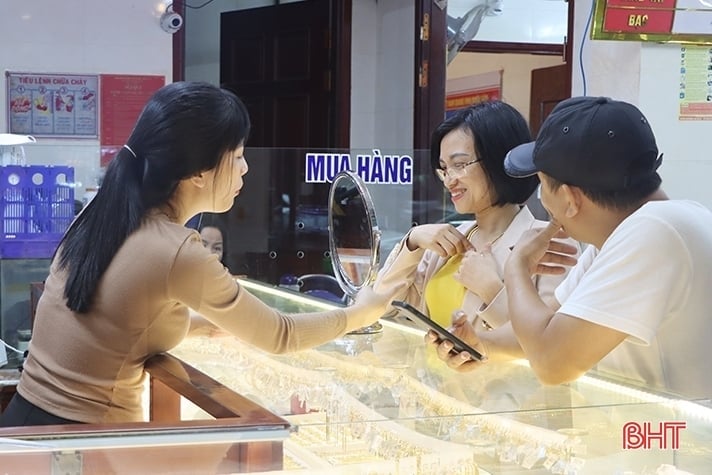 Hà Tĩnh: Giá vàng tăng liên tục