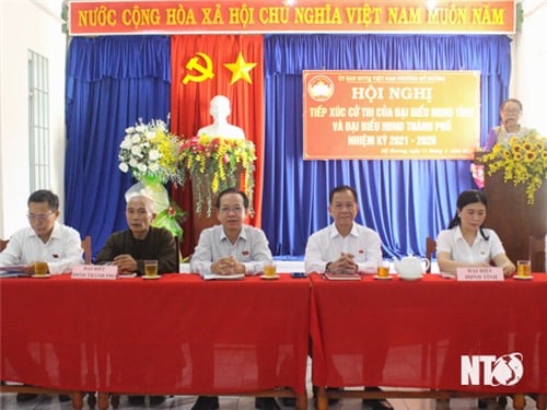 NTO - Los delegados del Consejo Popular Provincial se reunieron con los votantes de los distritos de My Huong y Dai Son (ciudad de Phan Rang)