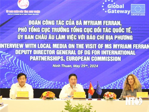 Họp báo về Đoàn công tác của bà Myriam Ferran, Phó Tổng Cục trưởng Tổng cục Đối tác quốc tế, Ủy ban Châu Âu làm việc với báo chí địa phương