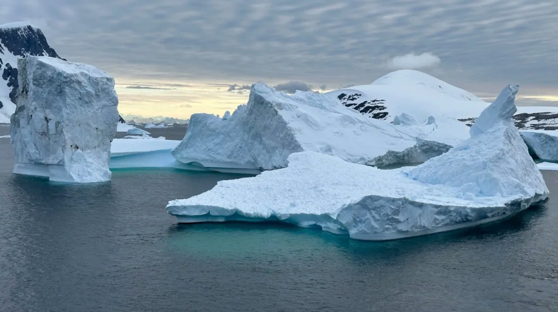 Por qué el lugar más frío del planeta se ha convertido en un foco turístico mundial