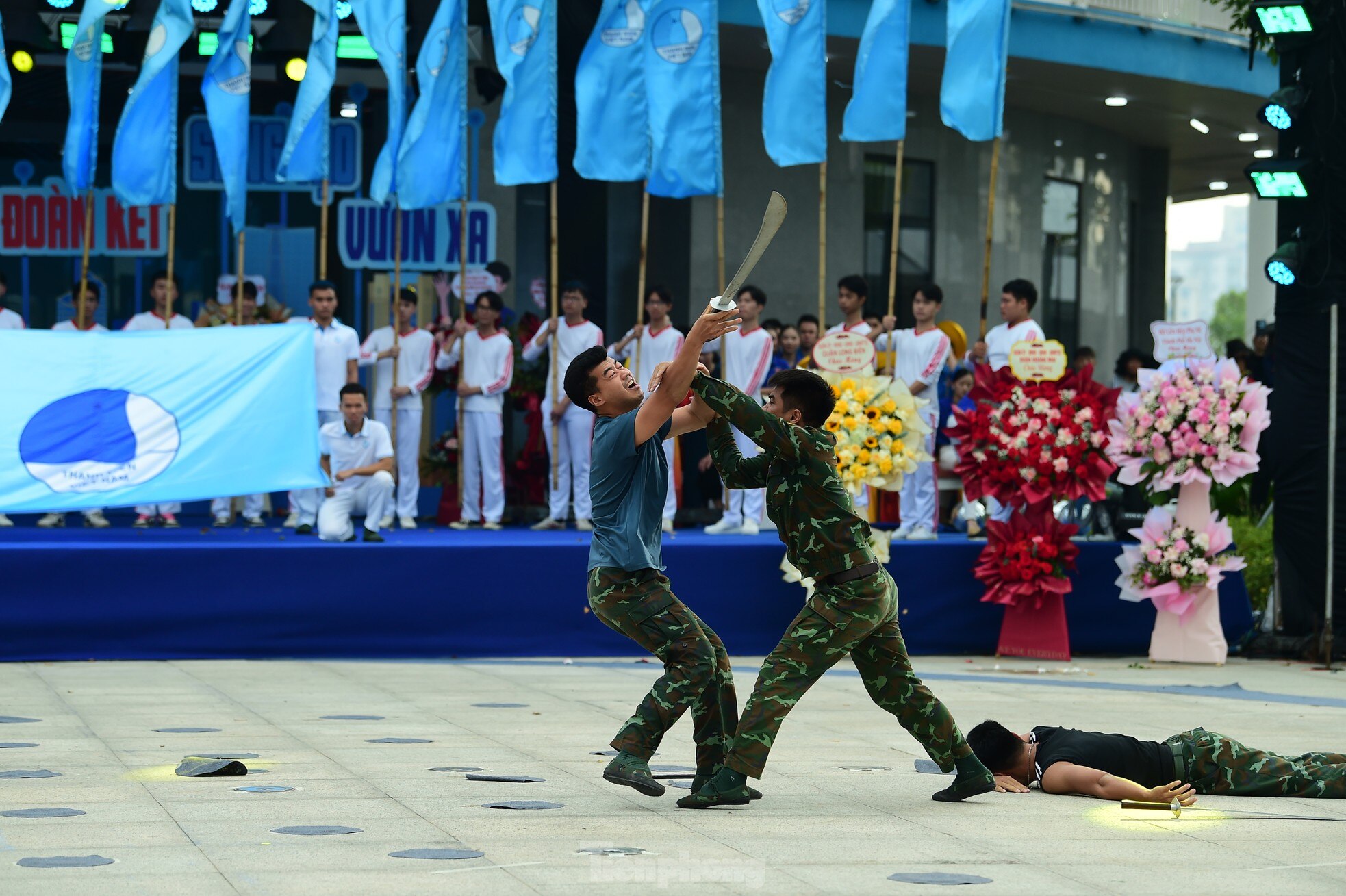 Mãn nhãn màn diễu hành biểu dương lực lượng thanh niên Thủ đô ảnh 8