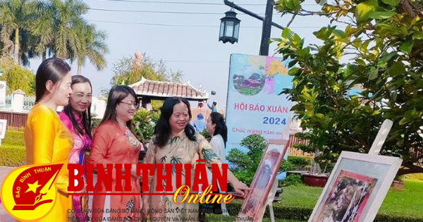 Triển lãm ảnh “Xuân thanh bình trên quê hương Bình Thuận”