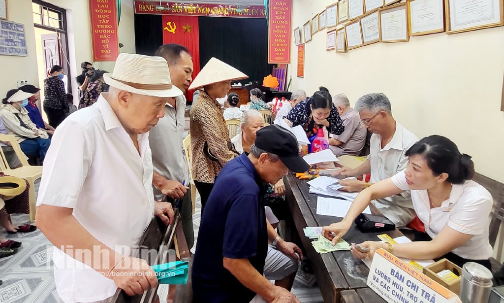 Ninh Binh Zusätzliche Zahlung von über 43 Milliarden VND für Rentner und Sozialversicherungsleistungen im Juli 2024