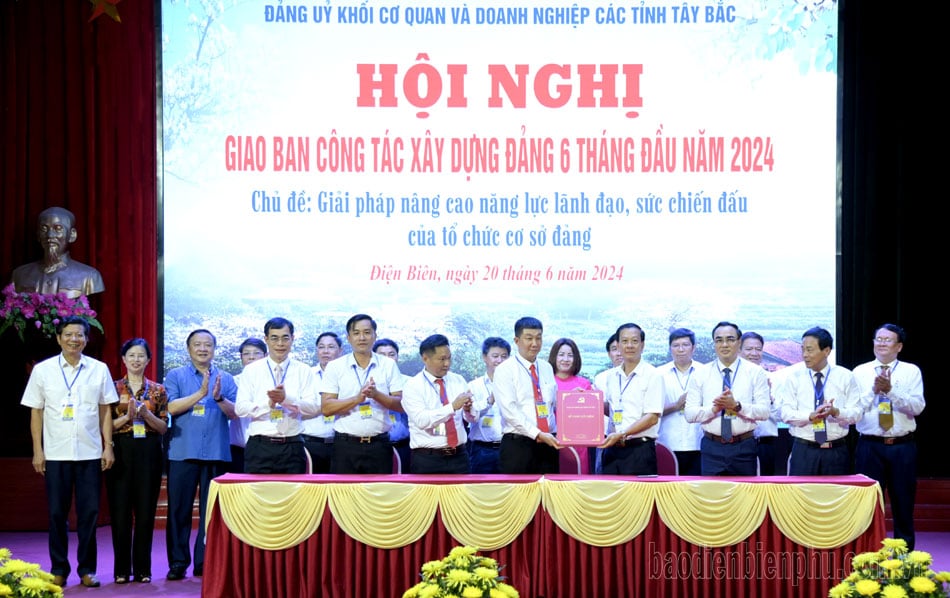 Giao ban Đảng ủy Khối các tỉnh Tây Bắc 6 tháng đầu năm 2024